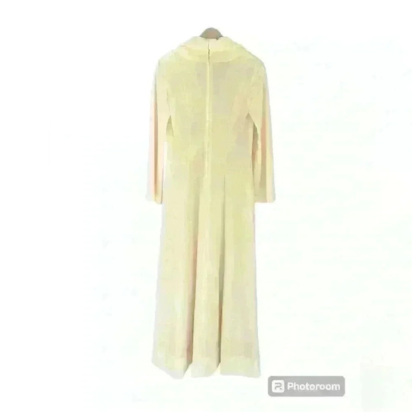 🔥🔥🔥Vintage/authentic/rare Exquisitely Handmade Maxi Dress in Buttercup Yellow - Picture 2 of 10